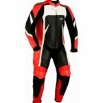 MONO DE CUERO UNA PIEZA ROJO/NEGRO/BLANCO CON PROTECCIONES DE TITANIO PARA NIÑOS