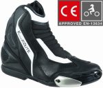 BOTAS DE MOTO CARRETERA ESTILO DEPORTIVO CAÑA CORTA IMPERMEABLES Y TRANSPIRABLES CON HOMOLOGACIÓN CE Y EPI LAGUNA SWIFT BLANCO NEGRO - Imagen 2